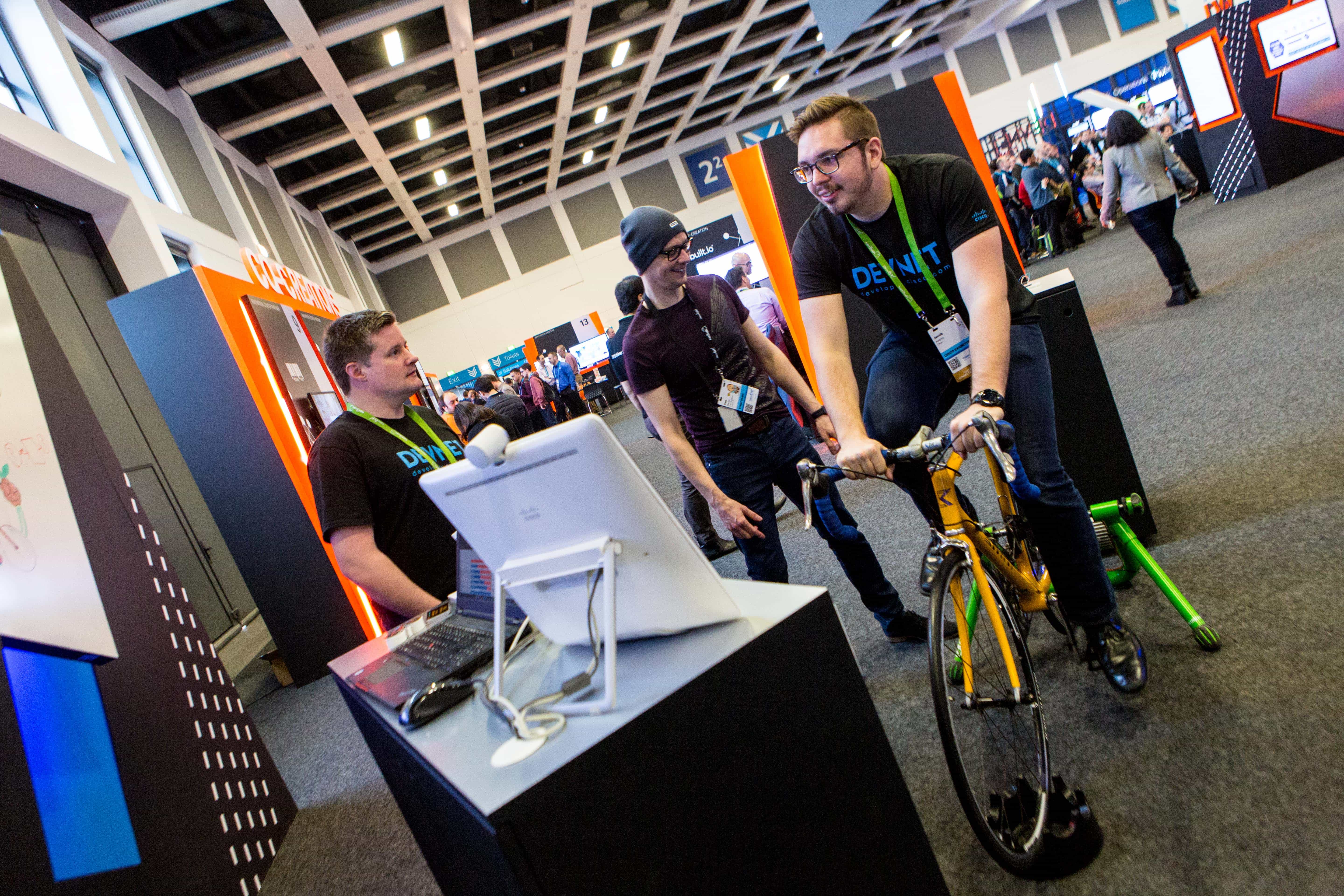 CLEUR_2017_DEVNET_Zone_Sandbox_bike-min.jpg