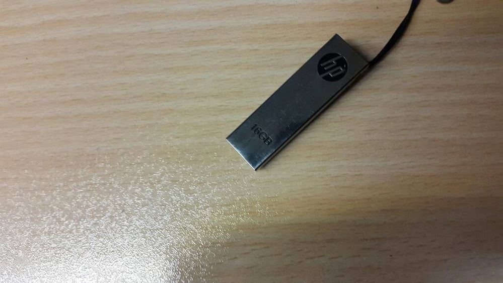 HP USB.jpeg